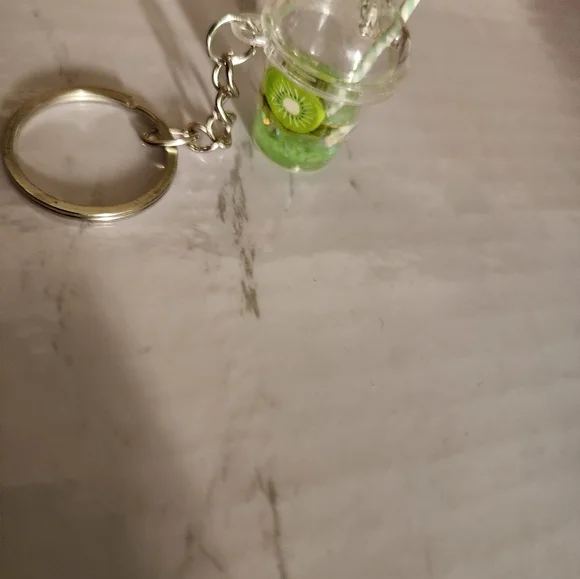 Cute Kiwi Boba Tea Keychain - Picture 4 of 4